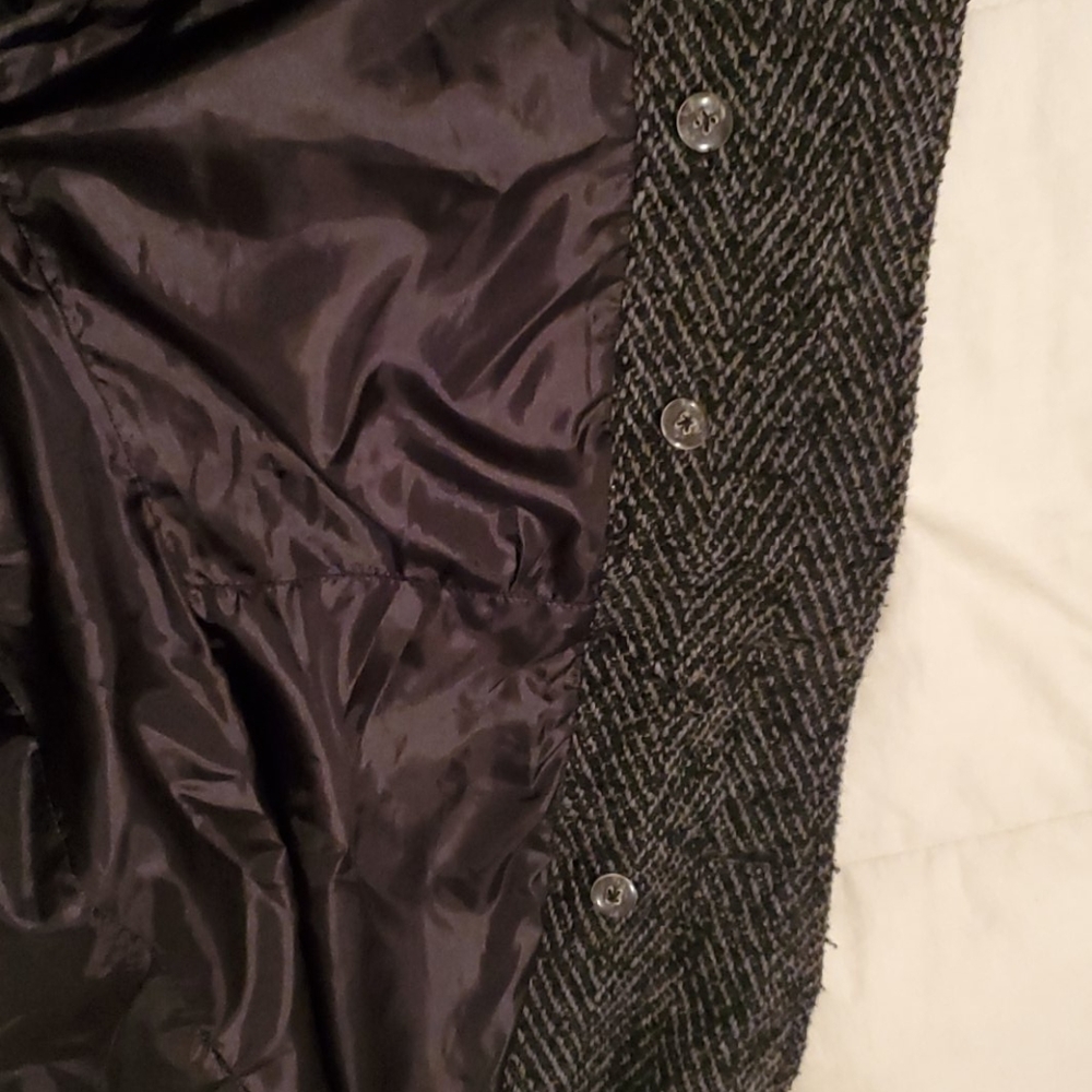 Coat - Picture 8 of 8